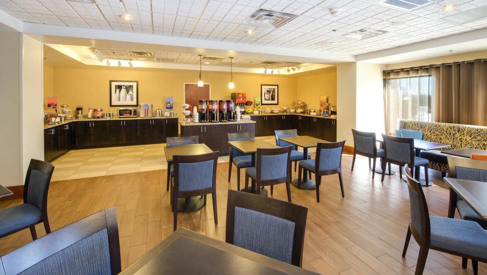 Hampton Inn Gaffney Exterior photo
